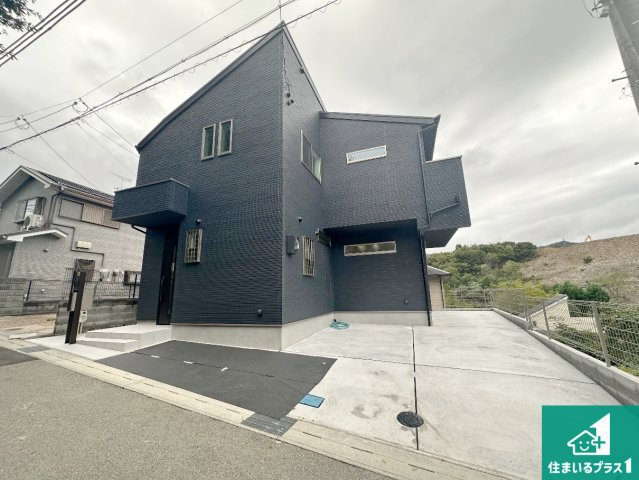 川西市鼓が滝　新築一戸建て