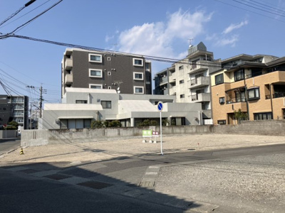 【前面道路含む現地写真】 | 下荒田4丁目　売地　約105坪