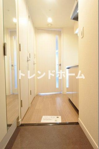 プレサンス難波フィールドの玄関|選べる家電プランあり！！