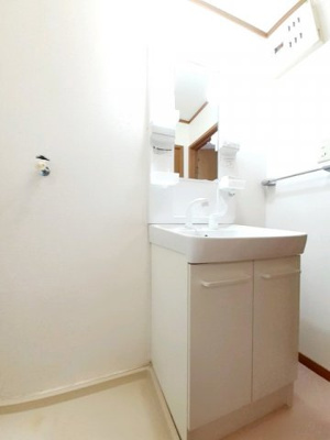 【洗面所】 | アメニティハイムＩ | コンパクトで使いやすい洗面所