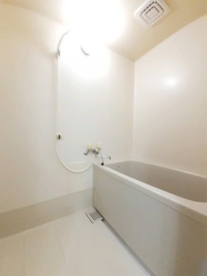 【浴室】 | アメニティハイムＩ | お風呂です