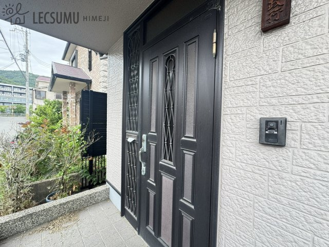 姫路市書写／中古戸建の玄関