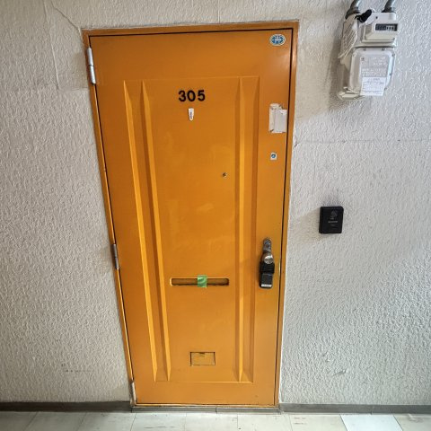 室蘭中島町ハウスの玄関