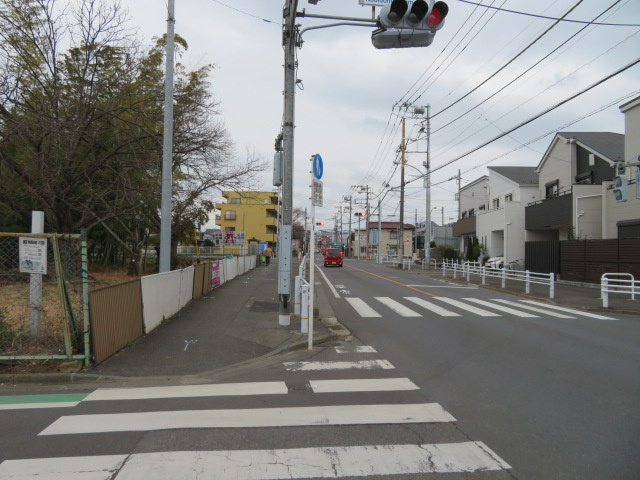 東村山市恩多町５丁目の倉庫の周辺