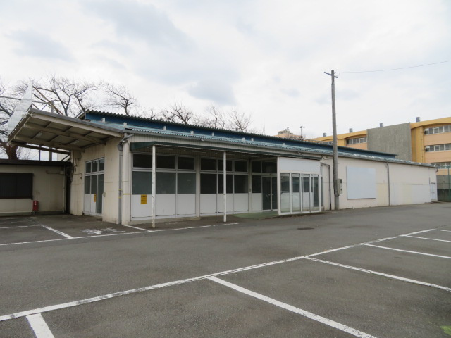 東村山市恩多町５丁目の倉庫の外観