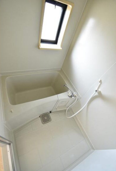 ハイツナカノの浴室