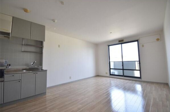 ハイツナカノの居間・リビング