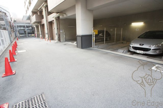 グレンパーク梅田北の駐車場