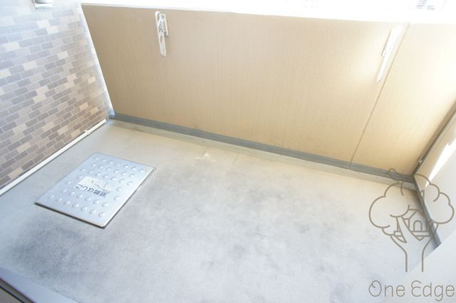 グレンパーク梅田北のバルコニー