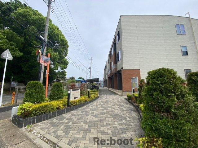 プロムナード貝塚公園のエントランス