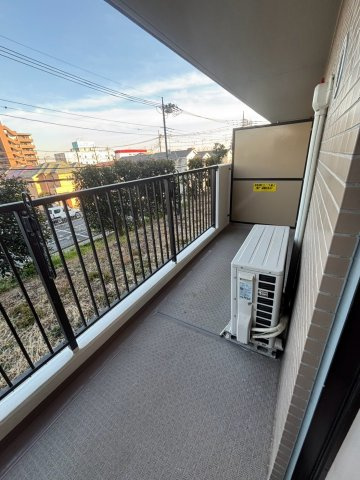 川越市仙波町3丁目　リフォーム済み中古マンション　東武東上線『川越駅』徒歩18分　【第一小学区】のバルコニー