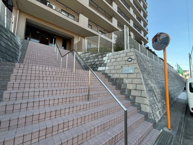 川越市仙波町3丁目　リフォーム済み中古マンション　東武東上線『川越駅』徒歩18分　【第一小学区】のバルコニー