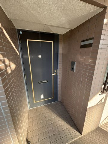 川越市仙波町3丁目　リフォーム済み中古マンション　東武東上線『川越駅』徒歩18分　【第一小学区】の玄関
