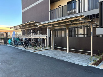 【その他共用部分】 | コートデルトゥール昭島 | 駐輪場
バイク置場