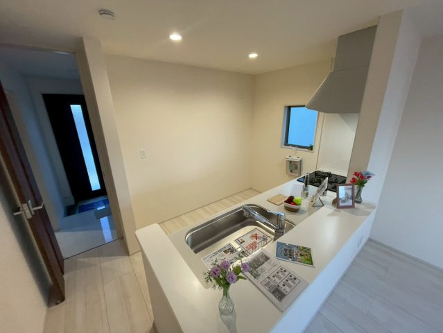 横浜市青葉区鴨志田町 新築戸建て【仲介手数料無料】カースペース2台