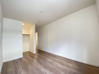 【洋室】 | 沖縄市南桃原（全8棟）1・2・3号棟 | 1号棟　洋室6帖＋CL付き♪