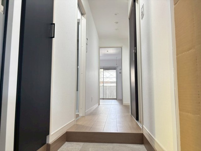 【玄関】 | Paradiso大津B棟