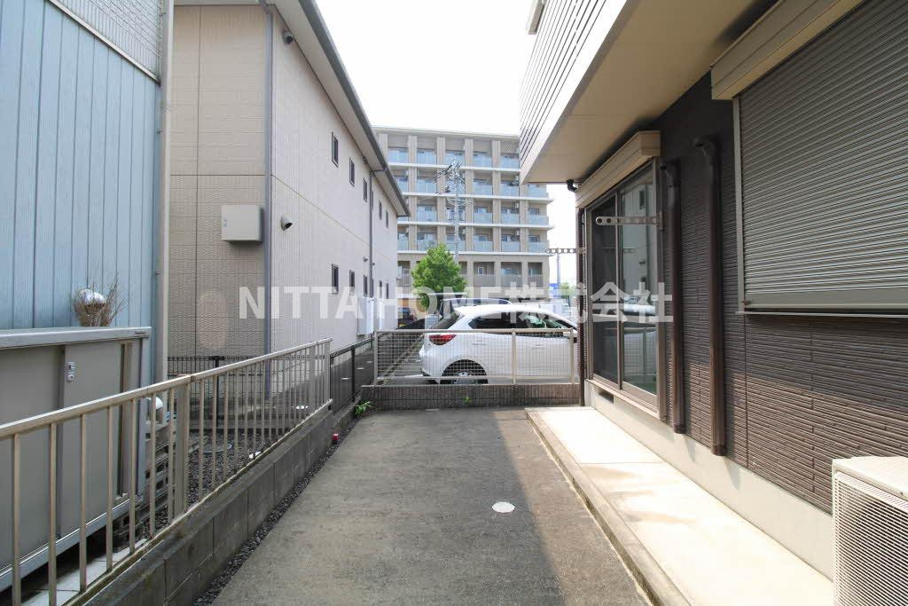 福知山市駅南町１丁目のアパートの庭|専用テラスもあります★