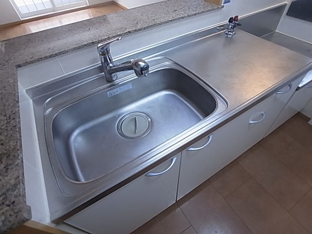 神戸市須磨区南落合１丁目のアパート