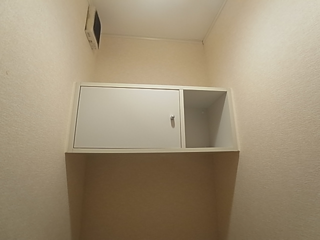 神戸市須磨区南落合１丁目のアパート