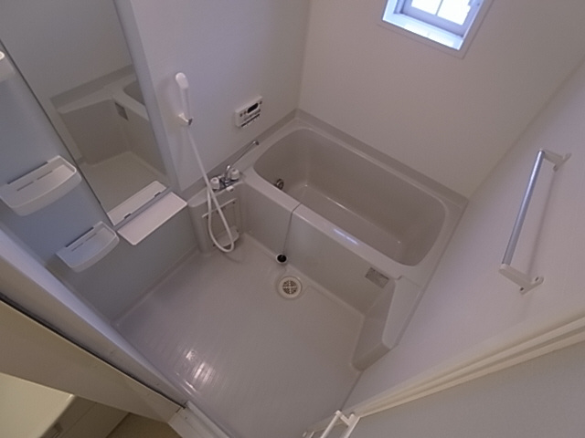 神戸市須磨区南落合１丁目のアパートの浴室|追焚機能付浴室