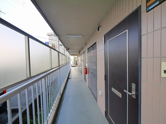 プレステージ富雄のその他|通路