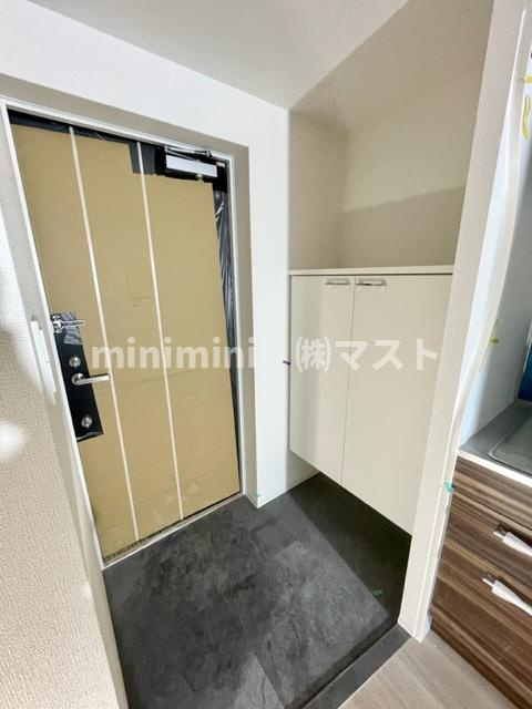 アプリーレ松屋町の玄関