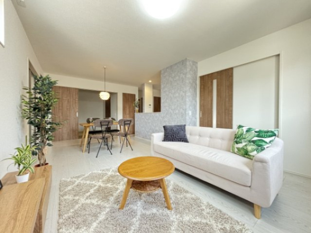 【外観】 | よかタウン菊池郡大津町大字室12期　10号棟 | ☆リビング☆