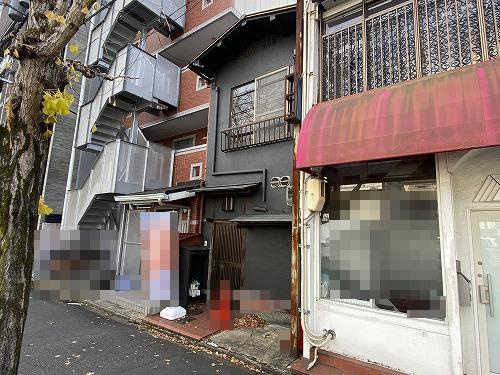 小山東元町 店舗付住宅