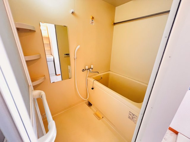 フローラの浴室