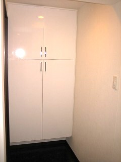 プライムアーバン日本橋横山町の玄関