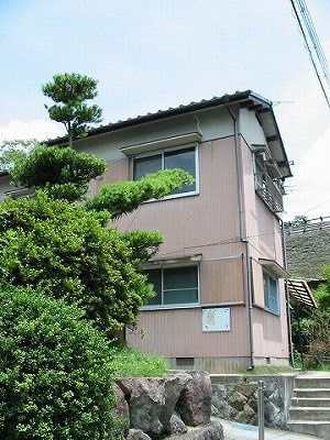 西浦アパートの外観