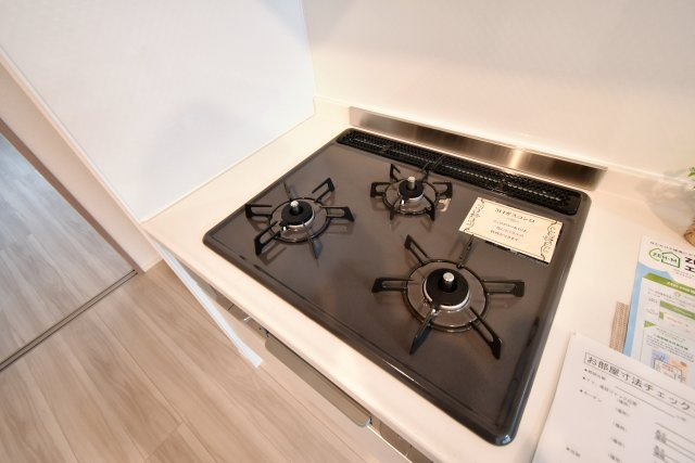 コンフィエ鳴尾のキッチン