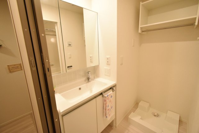 コンフィエ鳴尾の洗面所