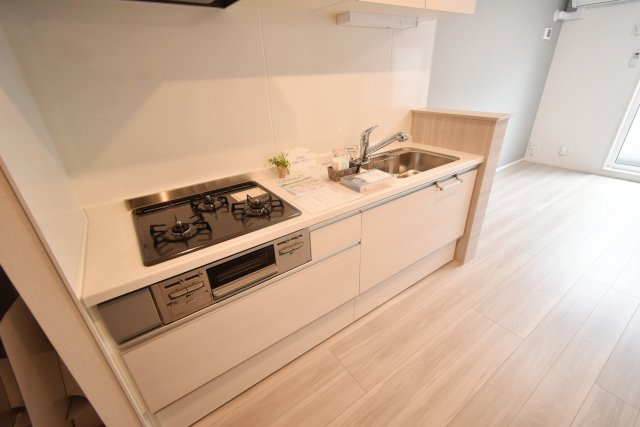 コンフィエ鳴尾のキッチン