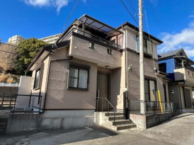 オール電化の良さ、知っていますか？【戸塚区前田町】リフォーム戸建の外観|外観は落ち着いています