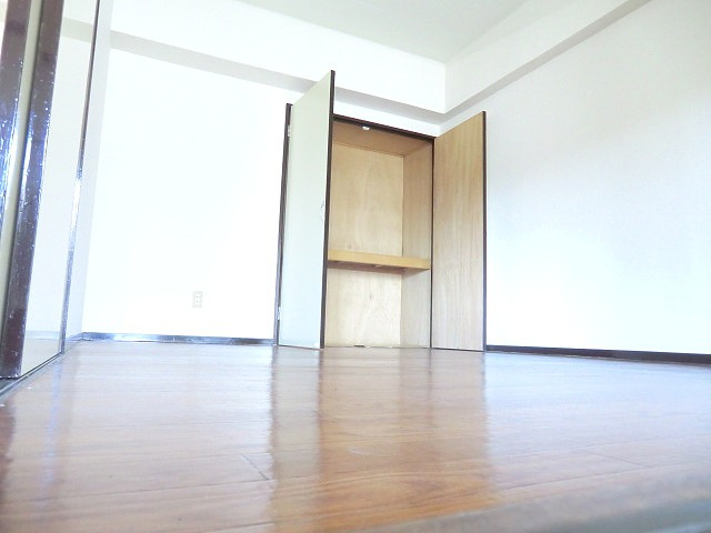 山下ハイツの収納