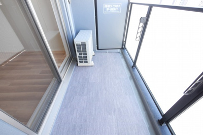 【バルコニー】 | プレサンス朝潮橋ベイ・ブリーズ | 落ち着いた時間を過ごせるバルコニーです