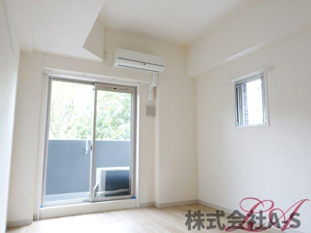 プレサンス久屋大通公園エアリーの居間・リビング|同間取り画像使用
実際のお部屋と色などが異なる場合がございます。