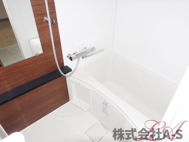 エステムコート名古屋千種グレイスの浴室