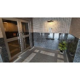 グリシーヌ名駅のエントランス