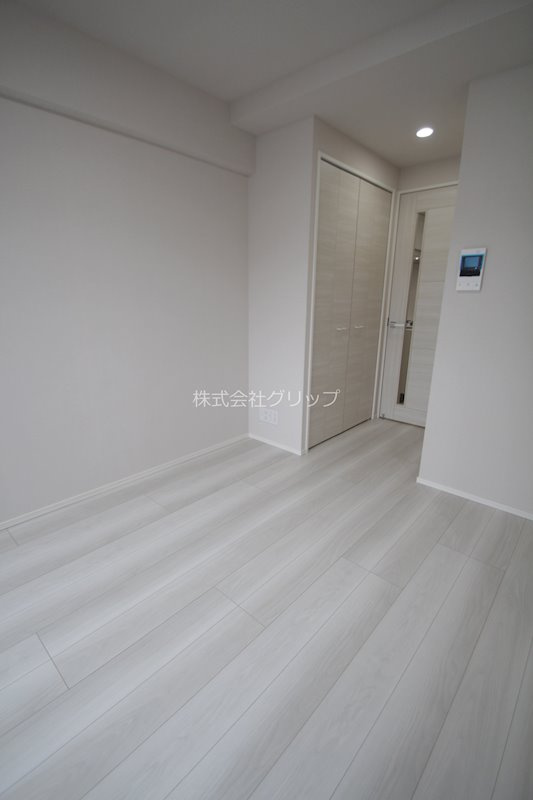 Le'a横濱天王町駅前通りの洋室