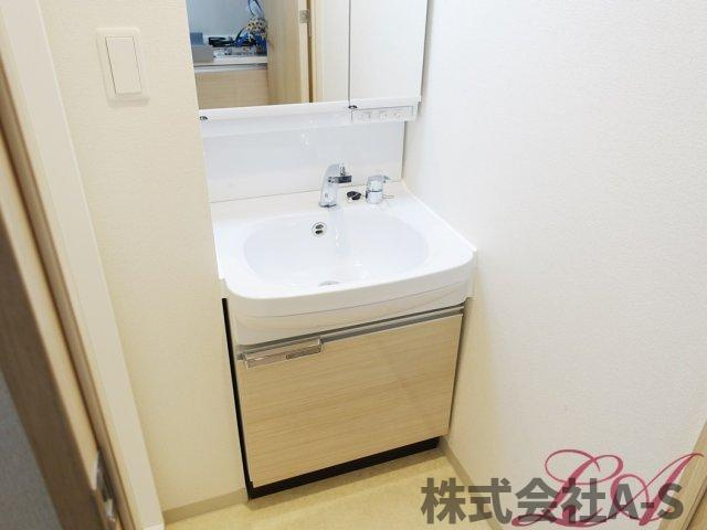 プレサンス久屋大通公園エアリーの洗面所|同間取り画像使用
実際のお部屋と色などが異なる場合がございます。