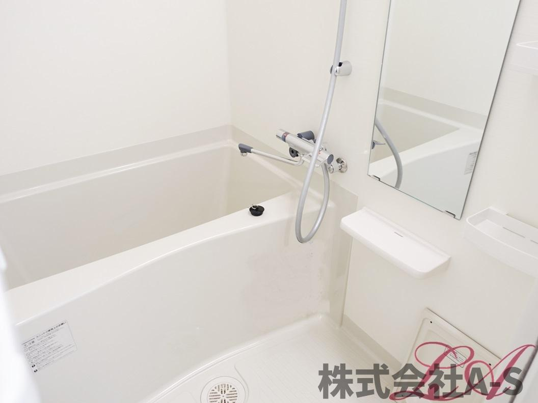 プレサンス久屋大通公園エアリーの浴室|同間取り画像使用
実際のお部屋と色などが異なる場合がございます。