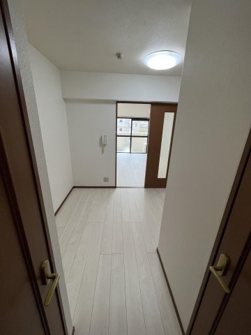 【玄関】 | 第14川崎ビル | 別号室の写真になります。現況優先。