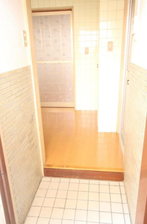 センチュリー櫛原の玄関