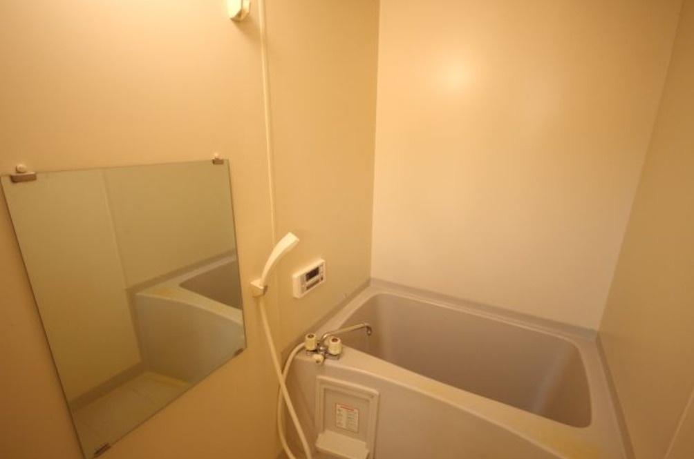 トロイメライIの浴室