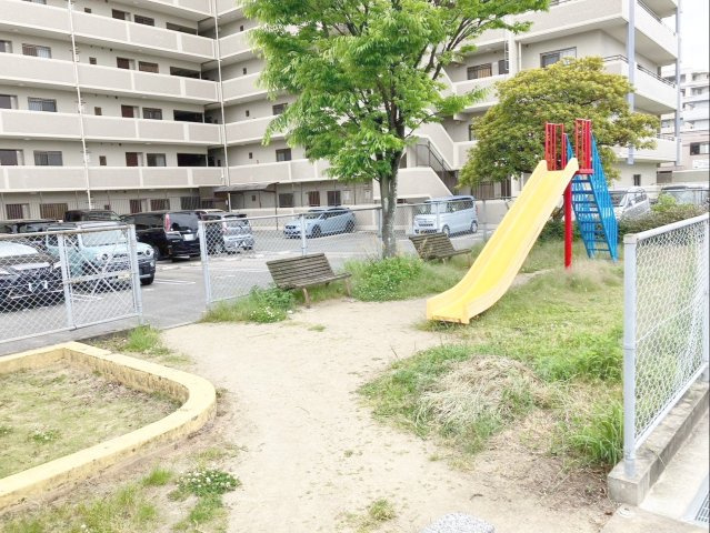 アムール和白駅の周辺|マンションの近隣には公園があります！お子様がいるご家庭にも嬉しいですね！