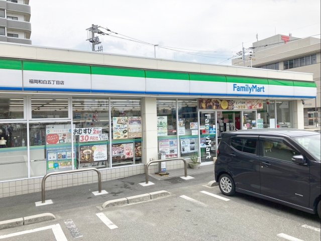 アムール和白駅の周辺|徒歩約2～3分の距離にコンビニがあります！