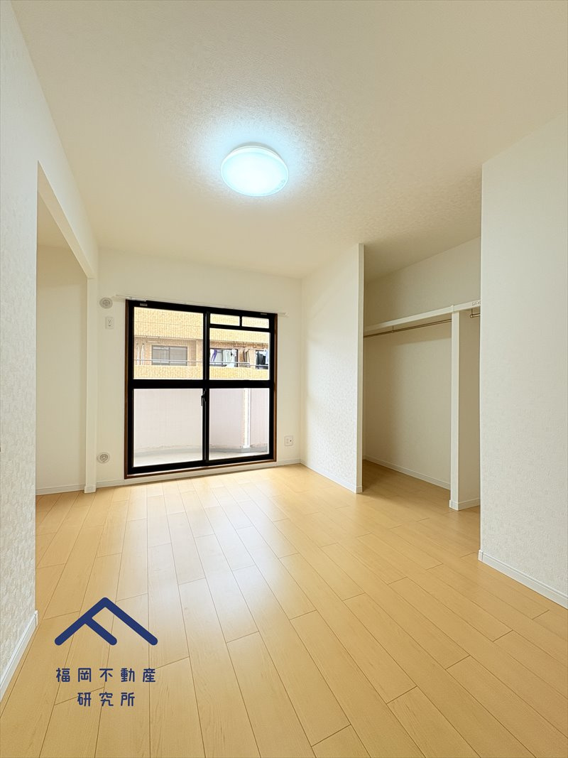 グランコート春日原の洋室